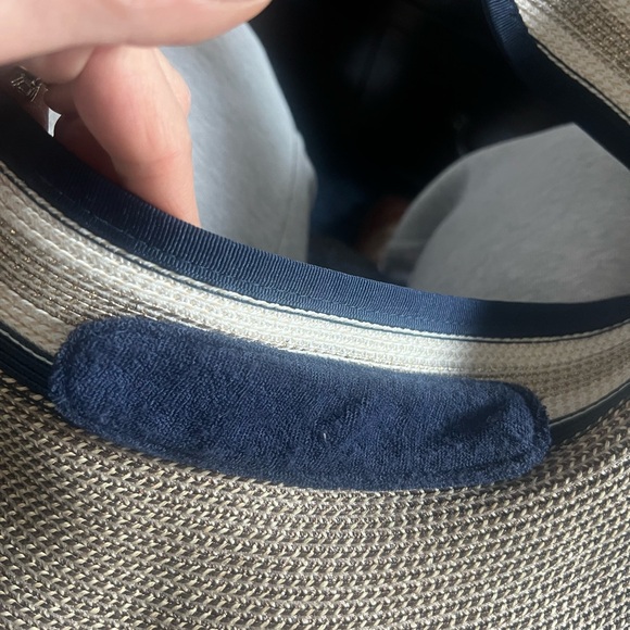 Eric Javits Black and Tan Striped Hat - Picture 10 of 10